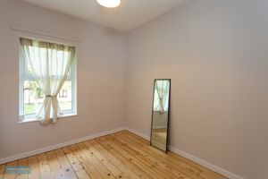 Bedroom- click for photo gallery